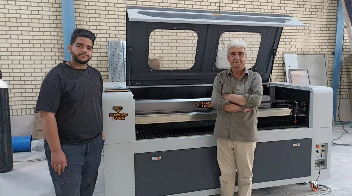 عکس مشتری